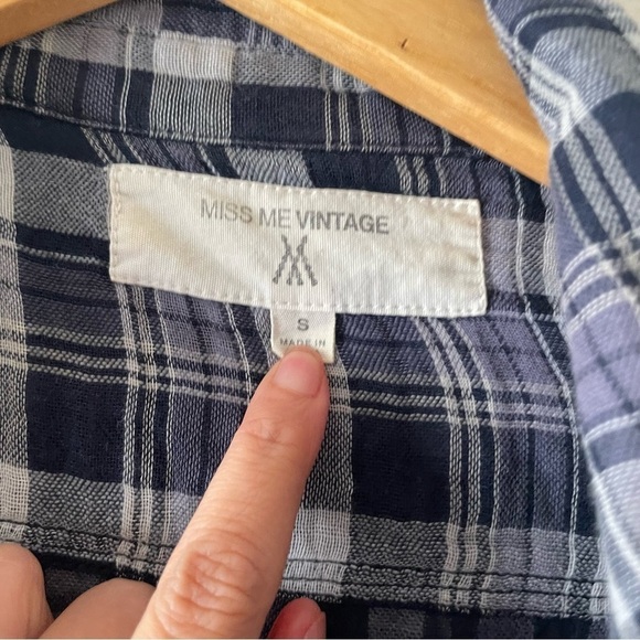 Miss Me Vintage Plaid Southwestern Embroidered Button Down Top Western Rodeo - Picture 2 of 6